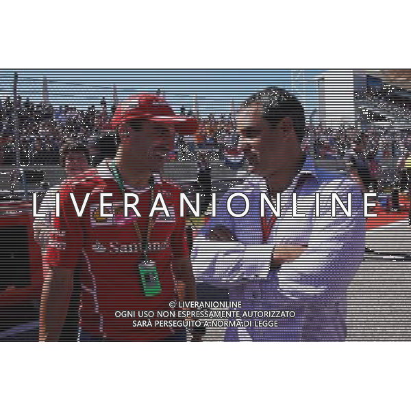(L to R): Marc Gene (ESP) Ferrari Test Driver with Juan Pablo Montoya (COL). 22.10.2017. Formula 1 World Championship, Rd 17, United States Grand Prix, Austin, Texas, USA, Race Day. / AGENZIA ALDO LIVERANI SAS - ITALY ONLY EDITORIAL USE ONLY