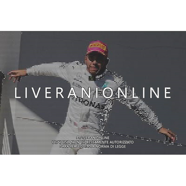 Race winner Lewis Hamilton (GBR) Mercedes AMG F1 celebrates on the podium. 22.10.2017. Formula 1 World Championship, Rd 17, United States Grand Prix, Austin, Texas, USA, Race Day. / AGENZIA ALDO LIVERANI SAS - ITALY ONLY EDITORIAL USE ONLY