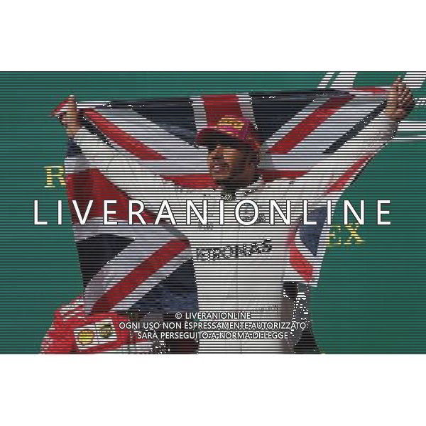Race winner Lewis Hamilton (GBR) Mercedes AMG F1 celebrates on the podium. 22.10.2017. Formula 1 World Championship, Rd 17, United States Grand Prix, Austin, Texas, USA, Race Day. / AGENZIA ALDO LIVERANI SAS - ITALY ONLY EDITORIAL USE ONLY