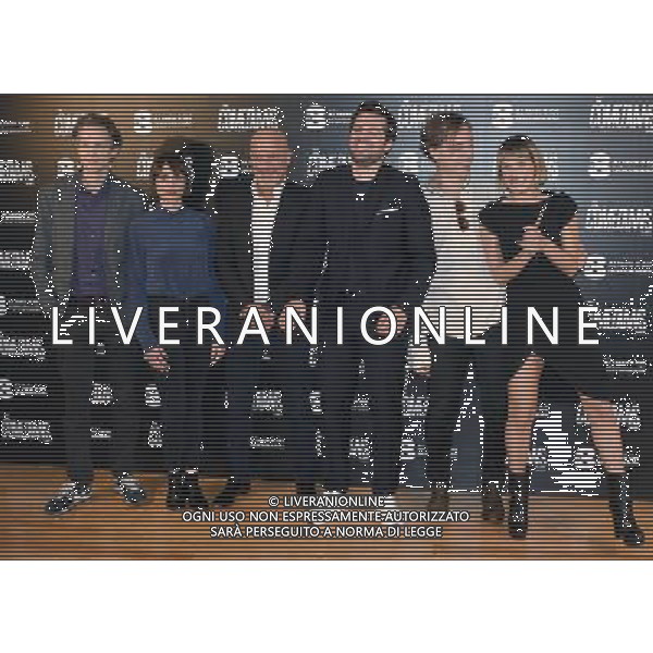 Photocall The Comedians la serie Milano - 25.10.2017 Nella Foto:Photocall The Comedians la serie con Claudio Bisio e Frank matano - Il cast Pietro Ragusa, Susy Laude, Claudio Bisio, Frank Matano, Maurizio Lombardi, Valentina Pegorer /Ph.Vitez-Ag. Aldo Liverani