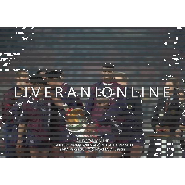 24-05-1995 VIENNA FINALE DI CHAMPIONS LEAGUE MILAN AJAX 0-1 NELLA FOTO I GIOCATORI DELL\'AJAX CON LA COPPA DEI CAMPIONI AG ALDO LIVERANI SAS