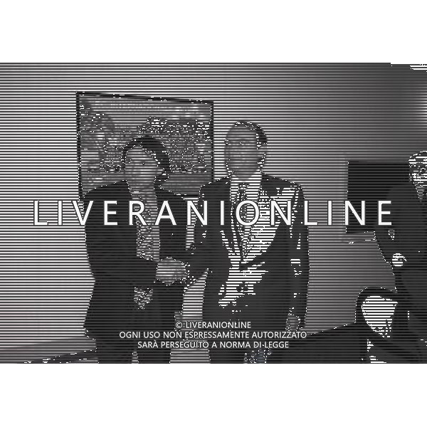 1993-1994 PRESENTAZIONE DEL NUOVO ALLENATO DELL\'INTER GIAMPIERO MARINI NELLA FOTO GIAMPIERO MARINI CON ERNESTO PELLEGRINI AG ALDO LIVERANI SAS