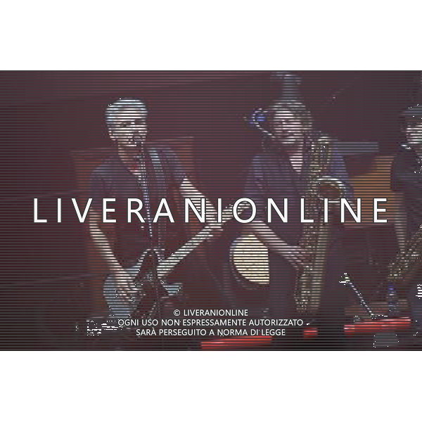 27-10-2017 BOLOGNA UNIPOL ARENA CONCERTO LIGABUE NELLA FOTO IL CONCERTO DI LIGABUE A BOLOGNA FOTO OPTIMA-AG ALDO LIVERANI SAS