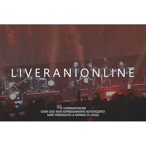 27-10-2017 BOLOGNA UNIPOL ARENA CONCERTO LIGABUE NELLA FOTO IL CONCERTO DI LIGABUE A BOLOGNA FOTO OPTIMA-AG ALDO LIVERANI SAS