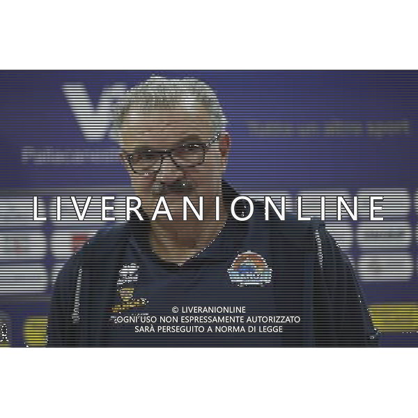 Lega Basket serie A Victoria Libertas Pesaro - Vanoli Basket Cremona 29/10/2017 nella foto: Coach Romeo Sacchetti Â©Claudio Zamagni/Agenzia Aldo Liverani Coach Romeo Sacchetti during basketball match between Victoria Libertas Pallacanestro Pesaro and Vanoli Basket Cremona at Adriatic Arena in Pesaro on October 29 2017 photo credit Claudio Zamagni/Aldo Liverani Photo Agency 