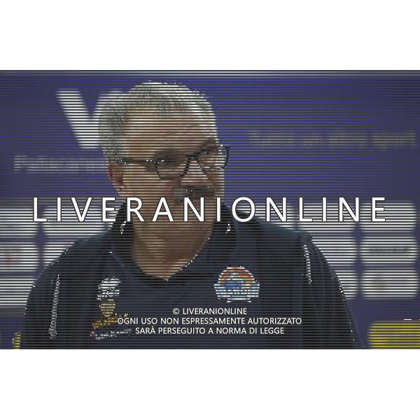 Lega Basket serie A Victoria Libertas Pesaro - Vanoli Basket Cremona 29/10/2017 nella foto: Coach Romeo Sacchetti Â©Claudio Zamagni/Agenzia Aldo Liverani Coach Romeo Sacchetti during basketball match between Victoria Libertas Pallacanestro Pesaro and Vanoli Basket Cremona at Adriatic Arena in Pesaro on October 29 2017 photo credit Claudio Zamagni/Aldo Liverani Photo Agency 