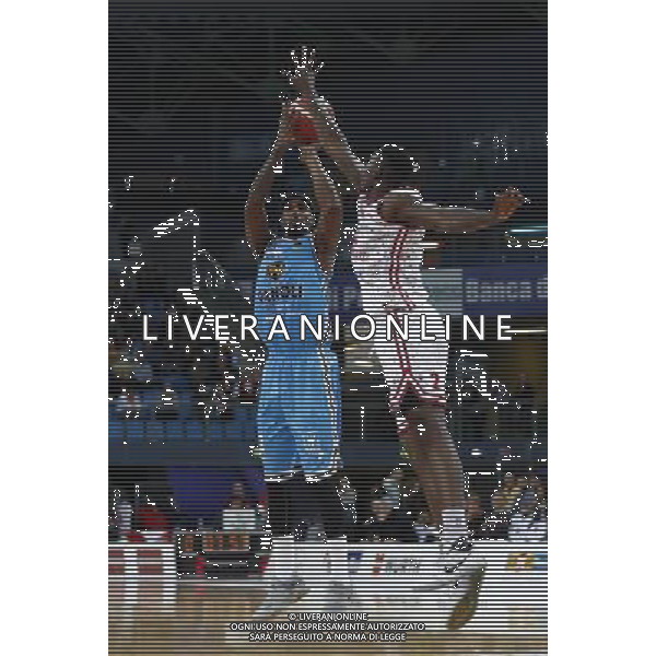 Lega Basket serie A Victoria Libertas Pesaro - Vanoli Basket Cremona 29/10/2017 nella foto: Melbourne Landon Omogbo Emmanuel Â©Claudio Zamagni/Agenzia Aldo Liverani Melbourne Landon Omogbo Emmanuel during basketball match between Victoria Libertas Pallacanestro Pesaro and Vanoli Basket Cremona at Adriatic Arena in Pesaro on October 29 2017 photo credit Claudio Zamagni/Aldo Liverani Photo Agency 