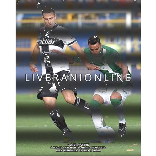 Campionato di Calcio Serie B ConTe.it 2017/2018 12a Giornata Parma - 29.10.2017 Parma-Avellino Nella Foto:Ngawa Pierre-Yves - Calaio Emanuele /Ph.Vitez-Ag. Aldo Liverani
