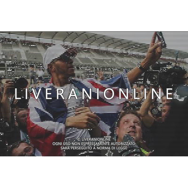 Lewis Hamilton (GBR) Mercedes AMG F1 celebrates winning the World Championship with the team. 29.10.2017. Formula 1 World Championship, Rd 18, Mexican Grand Prix, Mexico City, Mexico, Race Day. AG ALDO LIVERANI SAS ONLY ITALY