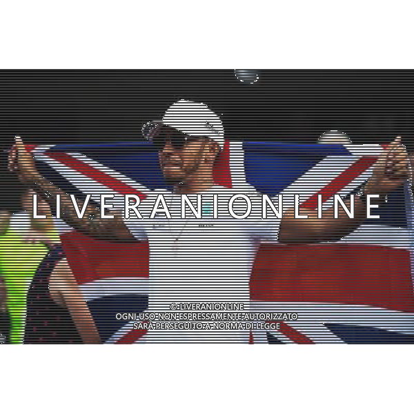 Lewis Hamilton (GBR) Mercedes AMG F1 celebrates winning the World Championship with the team. 29.10.2017. Formula 1 World Championship, Rd 18, Mexican Grand Prix, Mexico City, Mexico, Race Day. AG ALDO LIVERANI SAS ONLY ITALY