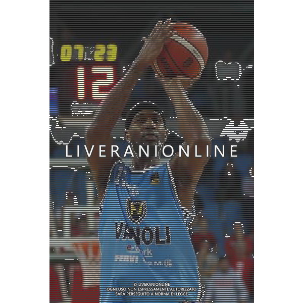Lega Basket serie A Victoria Libertas Pesaro - Vanoli Basket Cremona 29/10/2017 nella foto: Melbourne Landon ©Claudio Zamagni/Agenzia Aldo Liverani Melbourne Landon during basketball match between Victoria Libertas Pallacanestro Pesaro and Vanoli Basket Cremona at Adriatic Arena in Pesaro on October 29 2017 photo credit Claudio Zamagni/Aldo Liverani Photo Agency 