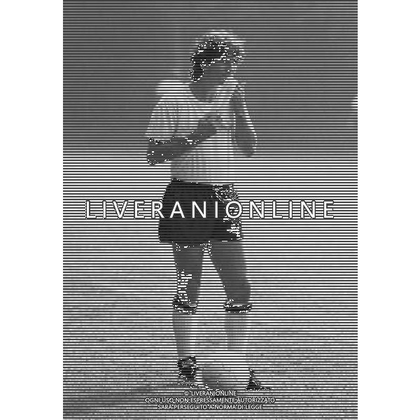 RETROSPETTIVA PAOLO ROSSI CALCIATORE 1985-86 NELLA FOTO PAOLO ROSSI CON LA MAGLIA DEL MILAN AG ALDO LIVERANI SAS