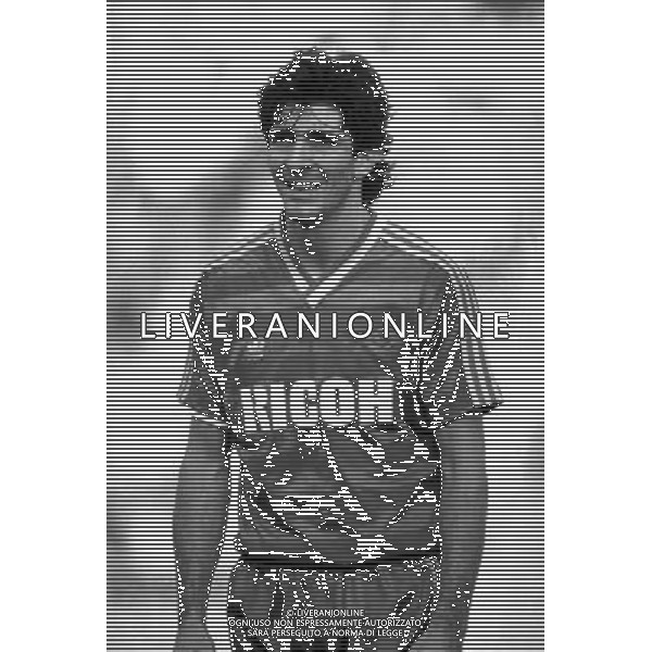 RETROSPETTIVA PAOLO ROSSI CALCIATORE 1985-86 NELLA FOTO PAOLO ROSSI CON LA MAGLIA DEL VERONA AG ALDO LIVERANI SAS