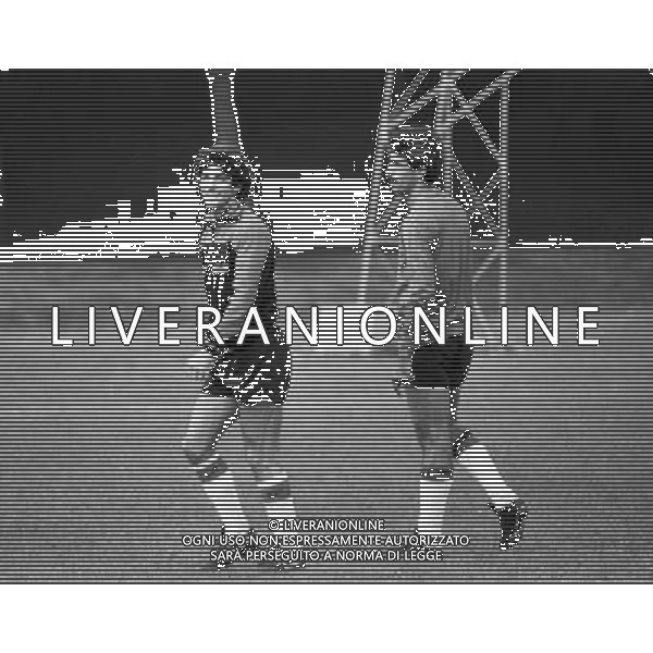 RETROSPETTIVA PAOLO ROSSI CALCIATORE NELLA FOTO PAOLO ROSSI IN ALLENAMENTO CON IL MILAN E PIETRO PAOLO VIRDIS AG ALDO LIVERANI SAS
