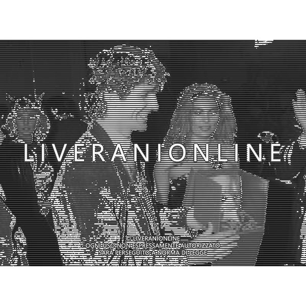 RETROSPETTIVA PAOLO ROSSI CALCIATORE NELLA FOTO PAOLO ROSSI CON ELEONORA VALLONE AL CARNEVALE DI VENEZIA AG ALDO LIVERANI SAS