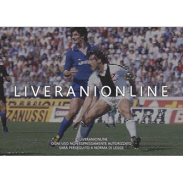RETROSPETTIVA PAOLO ROSSI CALCIATORE NELLA FOTO PAOLO ROSSI E DINO GALPAROLI AG ALDO LIVERANI SAS