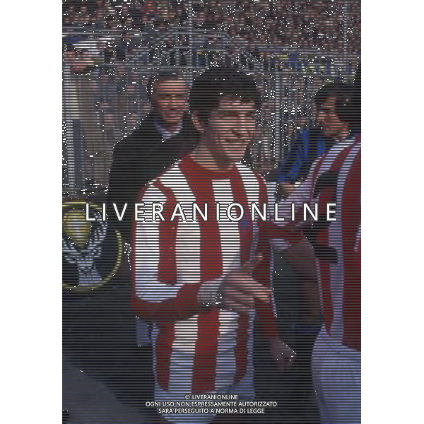 RETROSPETTIVA PAOLO ROSSI CALCIATORE NELLA FOTO PAOLO ROSSI CON LA MAGLIA DEL VICENZA AG ALDO LIVERANI SAS