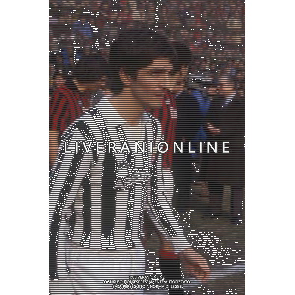 RETROSPETTIVA PAOLO ROSSI CALCIATORE NELLA FOTO PAOLO ROSSI CON LA MAGLIA DELLA JUVENTUS AG ALDO LIVERANI SAS