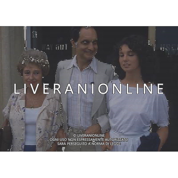 RETROSPETTIVA ITALO CALVINO SCRITTORE NELLA FOTO ITALO CALVINO CON LA MOGLIE E LA FIGLIA AG ALDO LIVERANI SAS