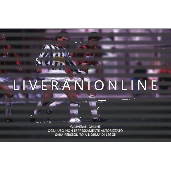 RETROSPETTIVA MAREK KOZMINSKI CALCIATORE NELLA FOTO MAREK KOZMINSKI CON LA MAGLIA DELL\'UDINESE AG ALDO LIVERANI SAS