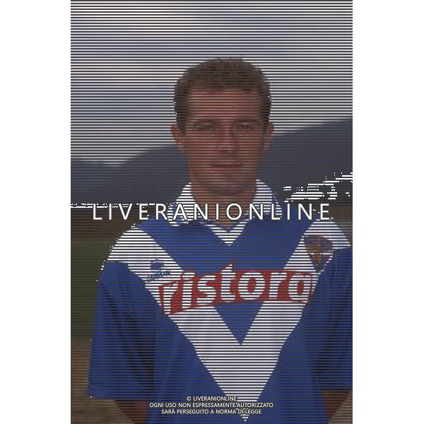 RETROSPETTIVA MAREK KOZMINSKI CALCIATORE NELLA FOTO MAREK KOZMINSKI CON LA MAGLIA DEL BRESCIA AG ALDO LIVERANI SAS