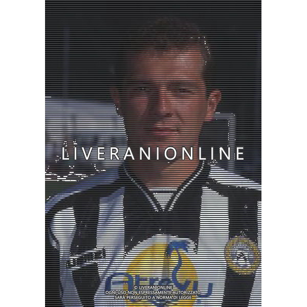 RETROSPETTIVA MAREK KOZMINSKI CALCIATORE NELLA FOTO MAREK KOZMINSKI CON LA MAGLIA DELL\'UDINESE AG ALDO LIVERANI SAS