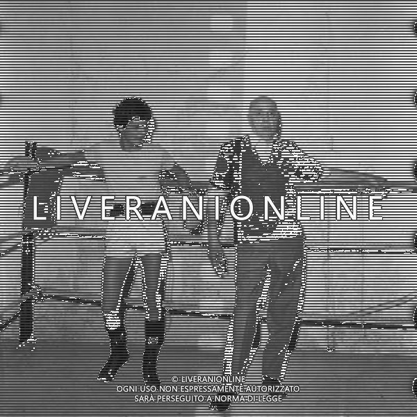 JUAN CARLOS DURAN, pugile argentino naturalizzato italiano - RETROSPETTIVA nella foto il figlio Alessandro durante l\'allenamento in palestra a Ferrara nel 1980 ©ARCHIVIO / AGENZIA ALDO LIVERANI SAS 