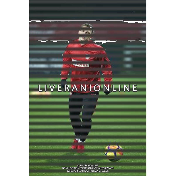 WARSZAWA 07.11.2017 TRENING REPREZENTACJI POLSKI --- POLISH FOOTBALL NATIONAL TEAM TRAINING SESSION IN WARSAW JAKUB SWIERCZOK FOT. PIOTR KUCZA/FOTOPYK / NEWSPIX.PL --- Newspix.pl AG ALDO LIVERANI SAS ONLY ITALY *** Local Caption *** www.newspix.pl mail us: info@newspix.pl call us: 0048 022 23 22 222 --- Polish Picture Agency by Ringier Axel Springer Poland