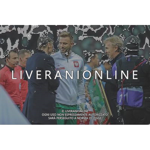 2017.11.10 Warszawa Pilka Nozna Reprezentacja Mecz towarzyski Polska - Urugwaj N/z Krol Artur 65 Dziekujemy pozegnanie Maciej Sawicki Artur Boruc Zbigniew Boniek Foto Rafal Rusek / PressFocus 2017.11.10 Warszawa Football Friendly Game Poland - Uruguay Krol Artur 65 Dziekujemy pozegnanie Maciej Sawicki Artur Boruc Zbigniew Boniek Credit: Rafal Rusek / PressFocus / NEWSPIX.PL --- Newspix.pl AG ALDO LIVERANI SAS ONLY ITALY *** Local Caption *** www.newspix.pl mail us: info@newspix.pl call us: 0048 022 23 22 222 --- Polish Picture Agency by Ringier Axel Springer Poland