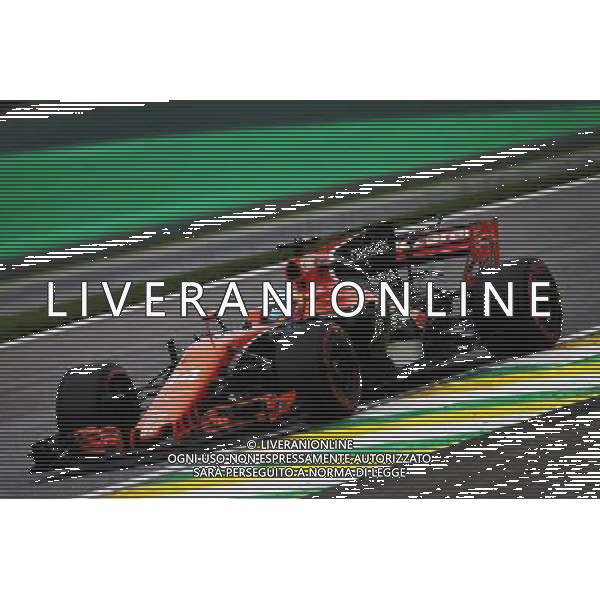 Fernando Alonso (ESP) McLaren MCL32. 11.11.2017. Formula 1 World Championship, Rd 19, Brazilian Grand Prix, Sao Paulo, Brazil, Qualifying Day. - www.xpbimages.com, EMail: requests@xpbimages.com - copy of publication required for printed pictures. Every used picture is fee-liable. Â© Copyright: Moy / XPB Images/Ag. Aldo Liverani s.a.s.