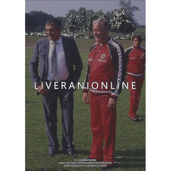 RETROSPETTINA NILS LIEDHOLM ALLENATORE NELLA FOTO NILS LIEDHOLM ALLENATORE MILAN CON GIUSEPPE FARINA PRESIDENTE MILAN AG ALDO LIVERANI SAS