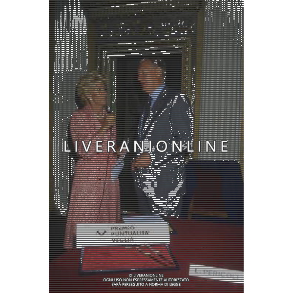 RETROSPETTINA NILS LIEDHOLM ALLENATORE NELLA FOTO NILS LIEDHOLM CON LEA PERICOLI AG ALDO LIVERANI SAS