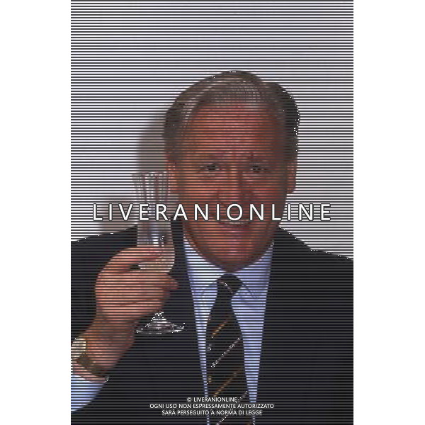 RETROSPETTINA NILS LIEDHOLM ALLENATORE NELLA FOTO NILS LIEDHOLM AG ALDO LIVERANI SAS