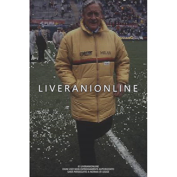 RETROSPETTINA NILS LIEDHOLM ALLENATORE NELLA FOTO NILS LIEDHOLM ALLENATORE MILAN AG ALDO LIVERANI SAS