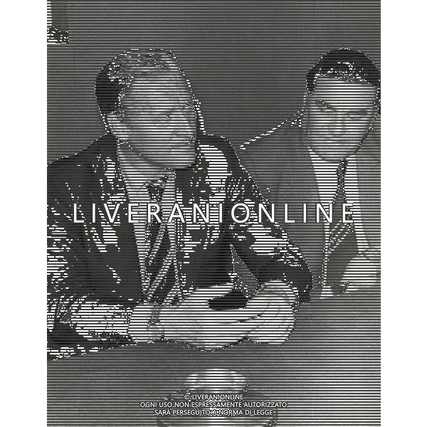 RETROSPETTINA NILS LIEDHOLM ALLENATORE NELLA FOTO NILS LIEDHOLM ALLENATORE MILAN CON NEREO ROCCO AG ALDO LIVERANI SAS