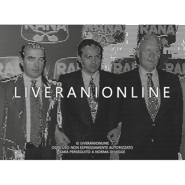 RETROSPETTINA NILS LIEDHOLM ALLENATORE NELLA FOTO NILS LIEDHOLM CON MARIO CORSO E IL PRESIDENTE DEL VERONA STEFANO MAZZI AG ALDO LIVERANI SAS