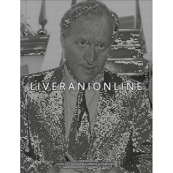 RETROSPETTINA NILS LIEDHOLM ALLENATORE NELLA FOTO NILS LIEDHOLM AG ALDO LIVERANI SAS