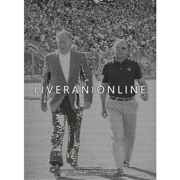 RETROSPETTINA NILS LIEDHOLM ALLENATORE NELLA FOTO NILS LIEDHOLM ALLENATORE ROMA CON IL DOTTORE ALICICCO AG ALDO LIVERANI SAS