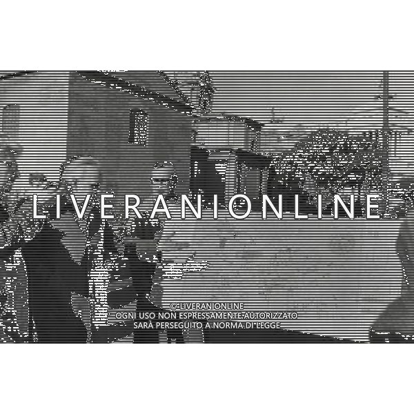 RETROSPETTIVA UGO VETERE POLITICO E SINDACO DI ROMA NELLA FOTO UGO VETERE SINDACO DI ROMA E POLITICOCON L\'ARCHITETTO BUFFA E AIMONINO INIZIO DEI LAVORI AI FORI IMPERIALI AG ALDO LIVERANI SAS
