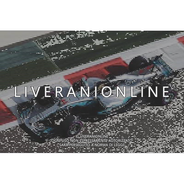 Lewis Hamilton (GBR) Mercedes AMG F1 W08. 24.11.2017. Formula 1 World Championship, Rd 20, Abu Dhabi Grand Prix, Yas Marina Circuit, Abu Dhabi, Practice Day. / AGENZIA ALDO LIVERANI SAS - ITALY ONLY EDITORIAL USE ONLY - GP F1 Abu Dhabi Emirati Arabi Uniti - Prove Libere - 24/11/2017 