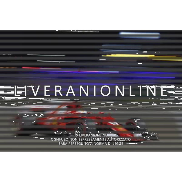 Sebastian Vettel (GER) Scuderia Ferrari 24.11.2017. Formula 1 World Championship, Rd 20, Abu Dhabi Grand Prix, Yas Marina Circuit, Abu Dhabi, Practice Day. / AGENZIA ALDO LIVERANI SAS - ITALY ONLY EDITORIAL USE ONLY - GP F1 Abu Dhabi Emirati Arabi Uniti - Prove Libere - 24/11/2017 