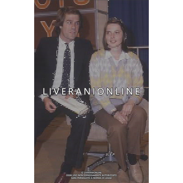 RETROSPETTIVA GIOVANNI MINOLI GIORNALISTA NELLA FOTO GIOVANNI MINOLI CON ISABELLA ROSSELLINI AG ALDO LIVERANI SAS