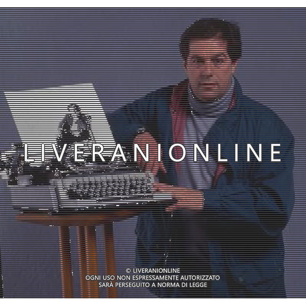 RETROSPETTIVA GIOVANNI MINOLI GIORNALISTA NELLA FOTO GIOVANNI MINOLI AG ALDO LIVERANI SAS