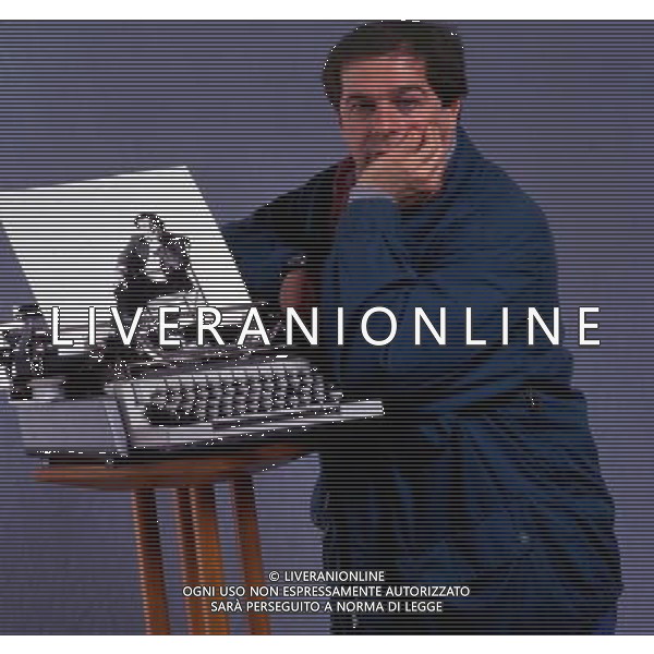 RETROSPETTIVA GIOVANNI MINOLI GIORNALISTA NELLA FOTO GIOVANNI MINOLI AG ALDO LIVERANI SAS