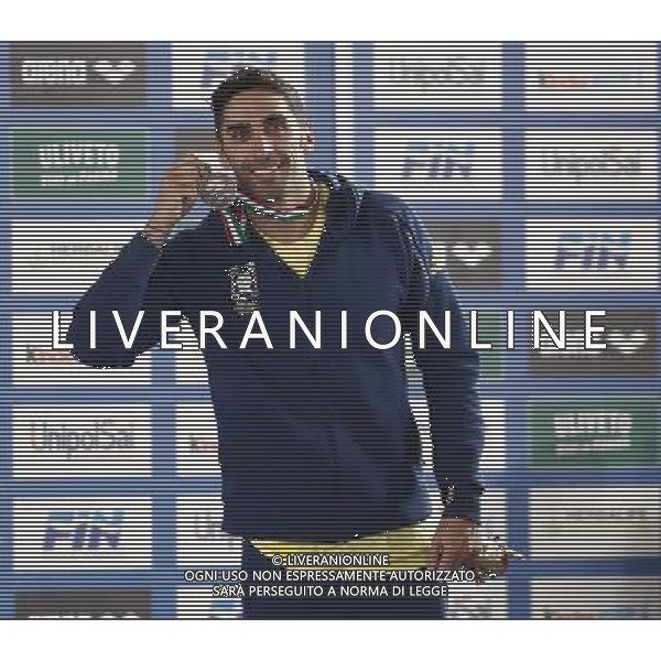 Riccione - Campionato Italiano Open di Nuoto 02/12/2017nella foto: L\'ultima medaglia di Filippo Magnini Â©Claudio Zamagni/Agenzia Aldo Liverani the last medal of Filippo Magnini with during Day two of The Italian Open Swimming Championships at Riccione Swimming Centre on December 2, 2017 photo credit by: Claudio Zamagni/Aldo Liverani Photo Agency.