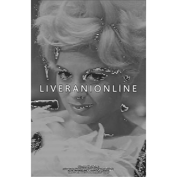 Le Prove e la registrazione della puntata del 12 febbraio 1966 di \' Studio Uno \' programma televisivo di varieta\' per la regia di Antonello Falqui, prodotto dalla Rai e trasmesso sul canale Programma Nazionale - RETROSPETTIVA nella foto Sandra Milo ©ARCHIVIO / AGENZIA ALDO LIVERANI SAS 