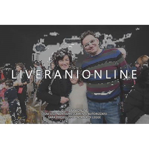 09-12-2017 BOLOGNA FINALE DELLA 60 EDIZIONE DELLO ZECCHINO D\'ORO NELLA FOTO LA VINCITRICE CON I GENITORI FOTO OPTIMA-AG ALDO LIVERANI SAS