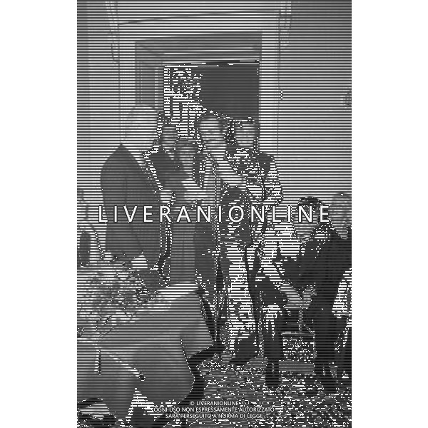 Il presidente dell\'Inter Ivanoe Fraizzoli durante la premiazione dei suoi dipendenti nel 1977-1978 - RETROSPETTIVA nella foto con Sandro Mazzola ©ARCHIVIO / AGENZIA ALDO LIVERANI SAS 