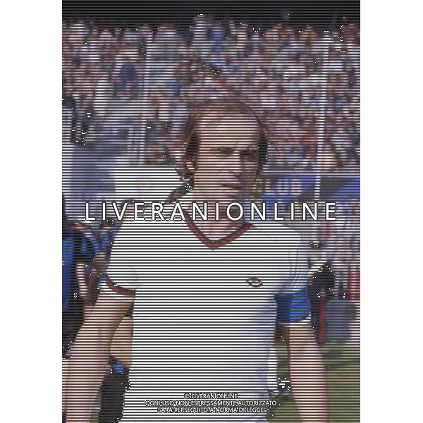 RETROSPETTIVA COMMUNARDO NICCOLAI CALCIATORE NELLA FOTO COMMUNARDO NICCOLAI CON LA MAGLIA DEL CAGLIARI AG ALDO LIVERANI SAS