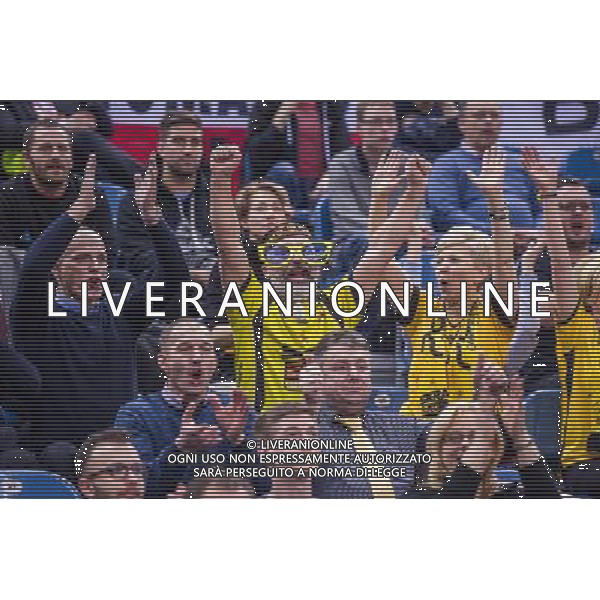 2017.12.16 KRAKOW FIVB KLUBOWE MISTRZOSTWA SWIATA W PILCE SIATKOWEJ MEZCZYZN CUCINE LUBE CIVITANOVA - PGE SKRA BELCHATOW NZ KIBICE SKRA FOT JAKUB GRUCA / FOKUSMEDIA.COM.PL / NEWSPIX.PL --- Newspix.pl *** Local Caption *** www.newspix.pl mail us: info@newspix.pl call us: 0048 022 23 22 222 --- Polish Picture Agency by Ringier Axel Springer Poland / AGENZIA ALDO LIVERANI SAS - ITALY ONLY - EDITORIAL USE ONLY - Lube Civitanova - PGE Skra Belchatow semifinale del Mondiale per Club 2017 di volley maschile a Cracovia 16 dicembre 2017 